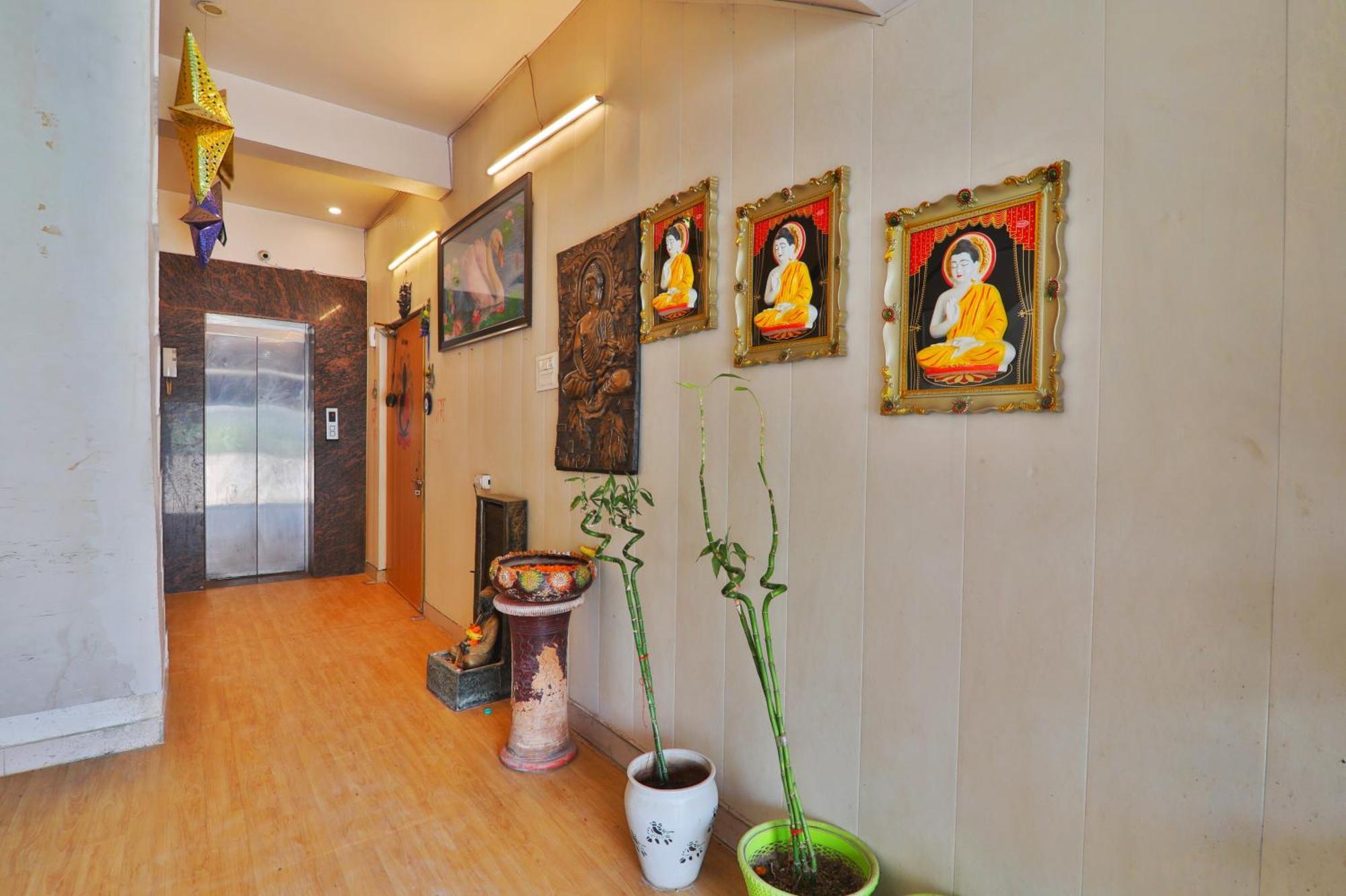 Divine Glory Hotel Lakhnau Kültér fotó