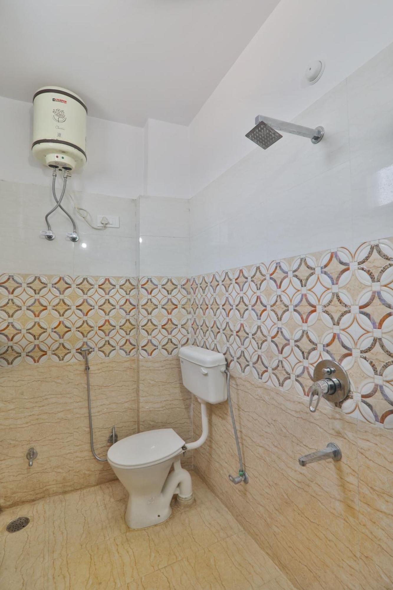 Divine Glory Hotel Lakhnau Kültér fotó