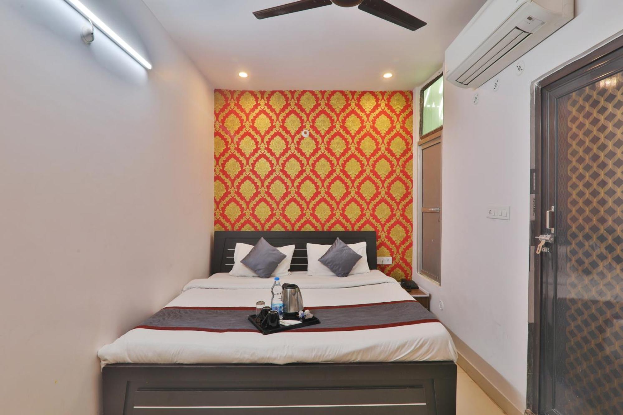 Divine Glory Hotel Lakhnau Kültér fotó