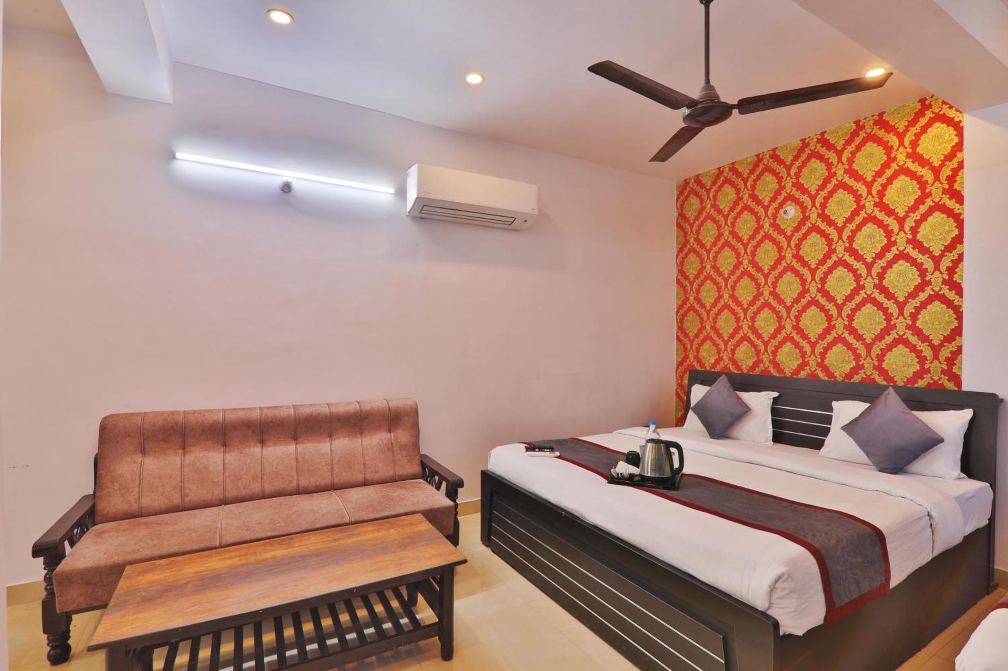 Divine Glory Hotel Lakhnau Kültér fotó